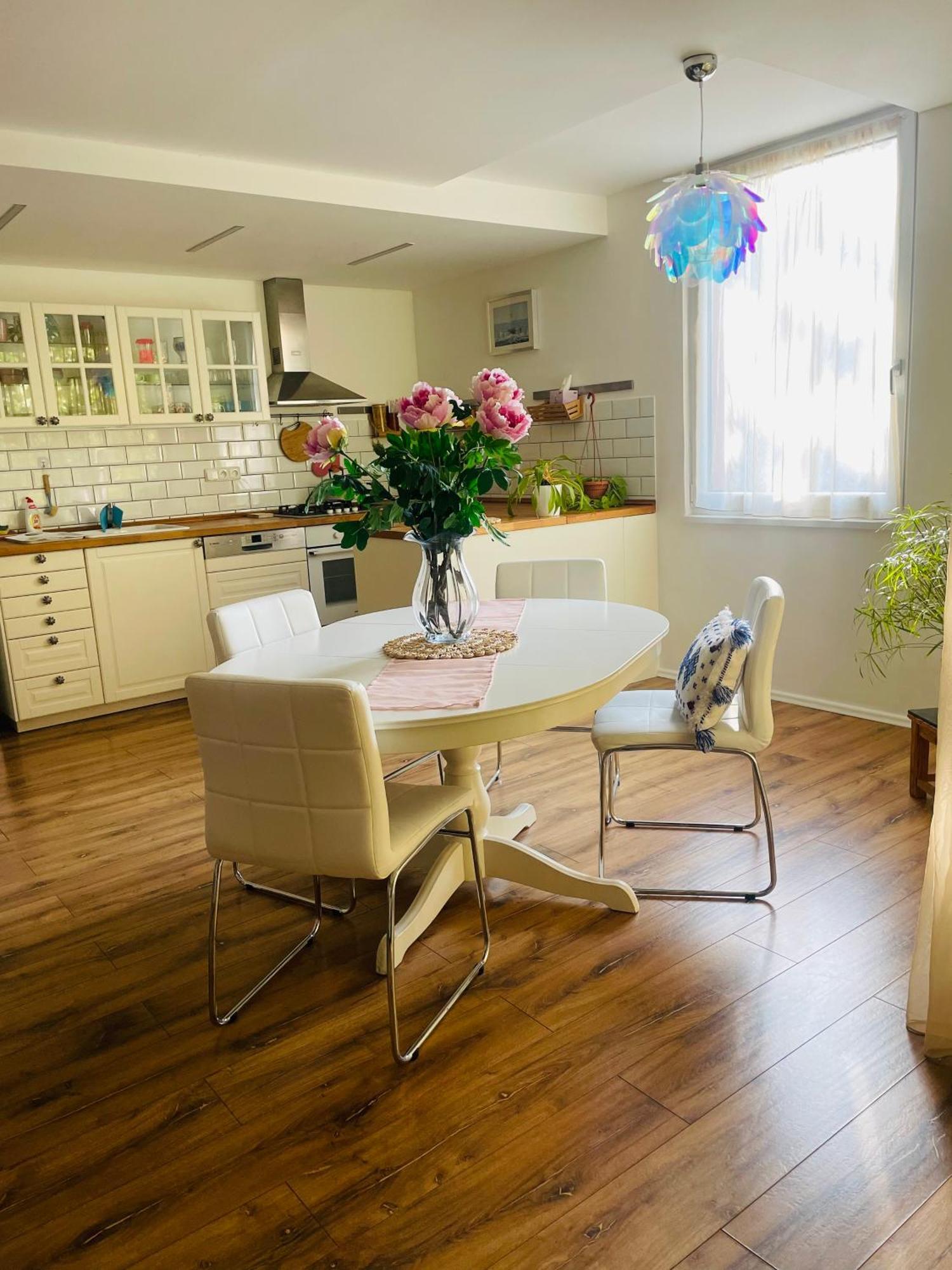 70M2 Romantic Living In The Old Town With Garden Bratislava Extérieur photo